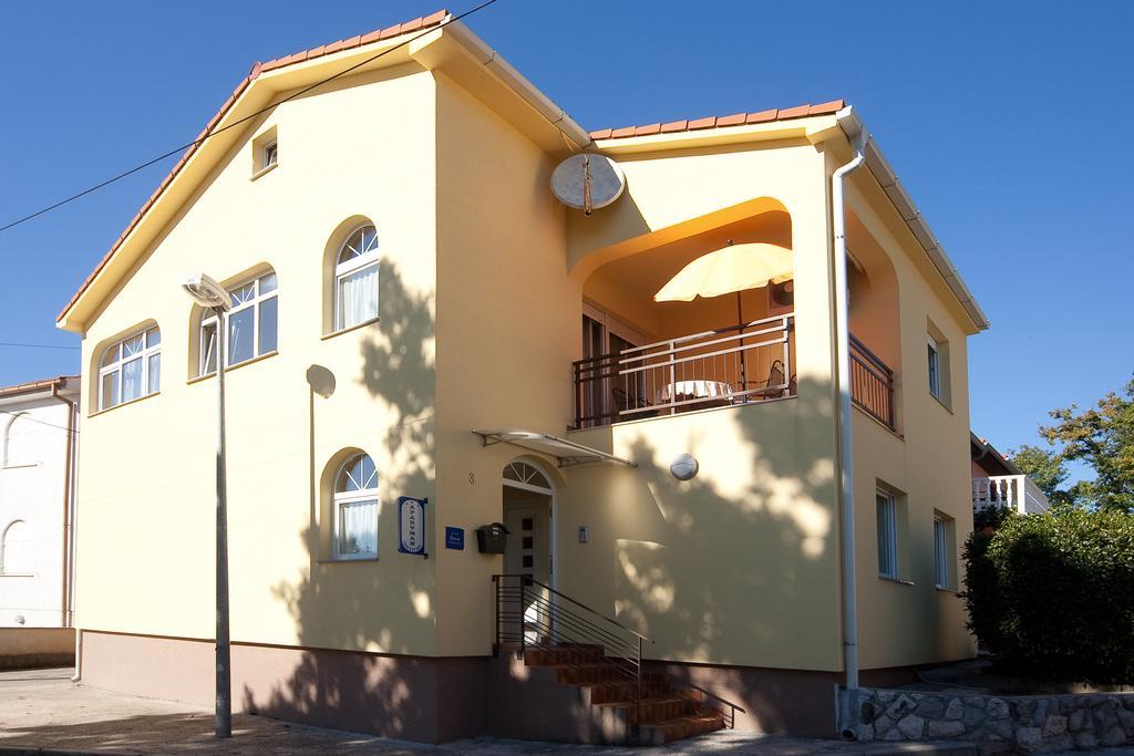 Apartment Blazi Njivice Exterior foto